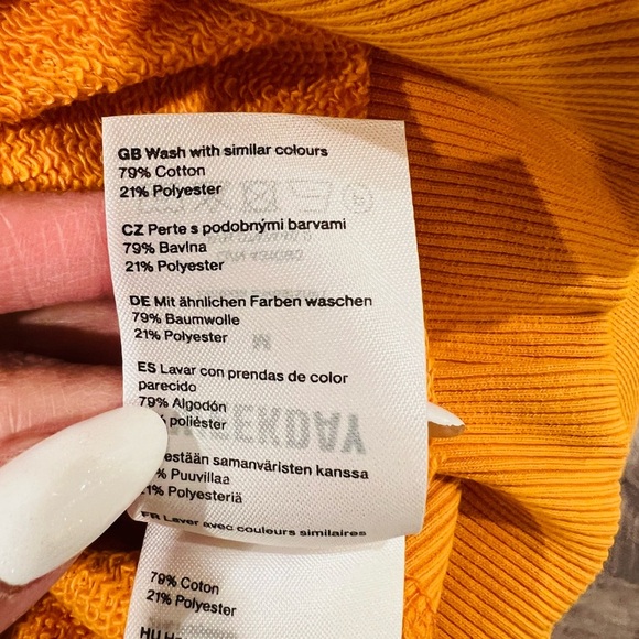 🔥WeekDay Sweatshirt 🔥 - Picture 6 of 6